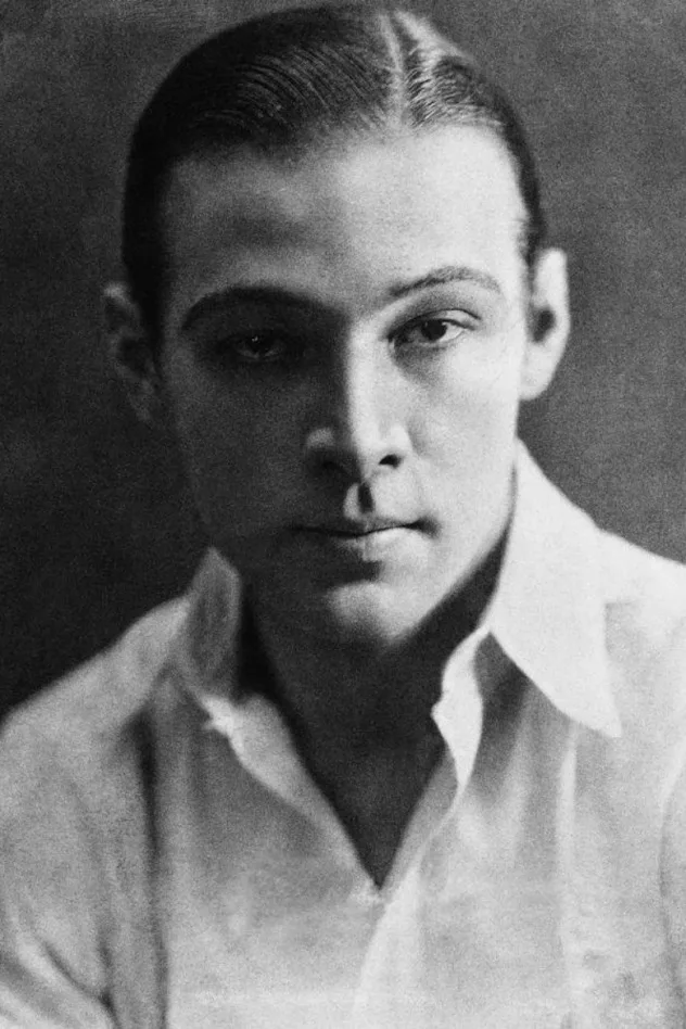 Rudolph Valentino için kapak görseli