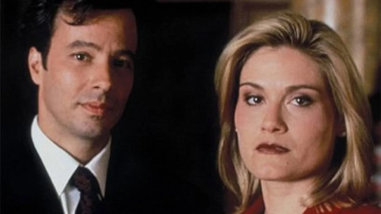 Fondo para Under Suspicion