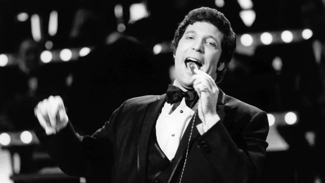 خلفية لـ This Is Tom Jones