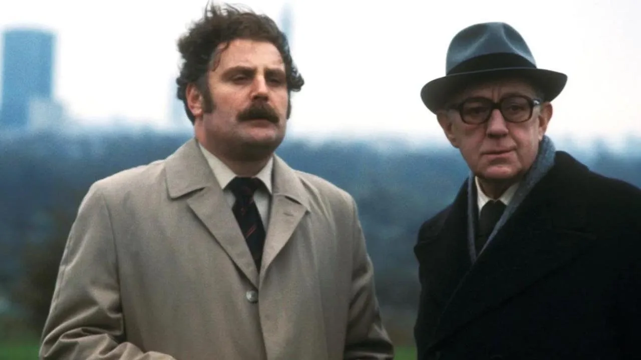 Tinker Tailor Soldier Spy için arka plan görseli