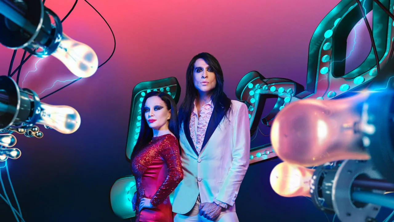 خلفية لـ Alaska & Mario