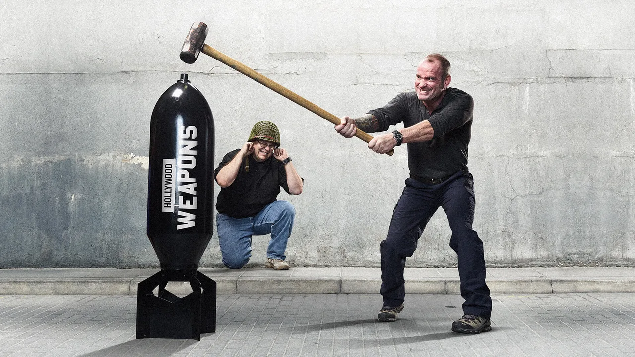 خلفية لـ Hollywood Weapons