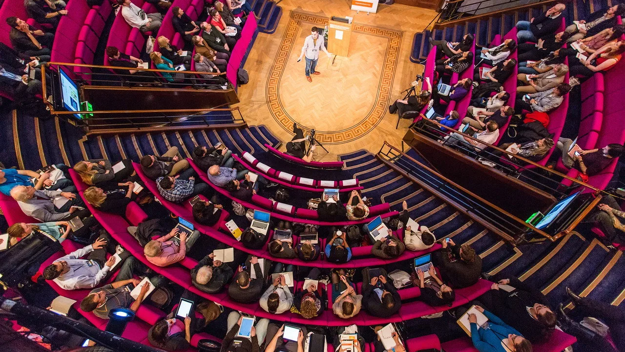 Фоновое изображение для Royal Institution Christmas Lectures