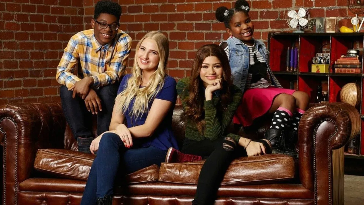 خلفية لـ K.C. Undercover