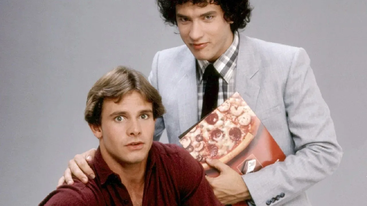 خلفية لـ Bosom Buddies