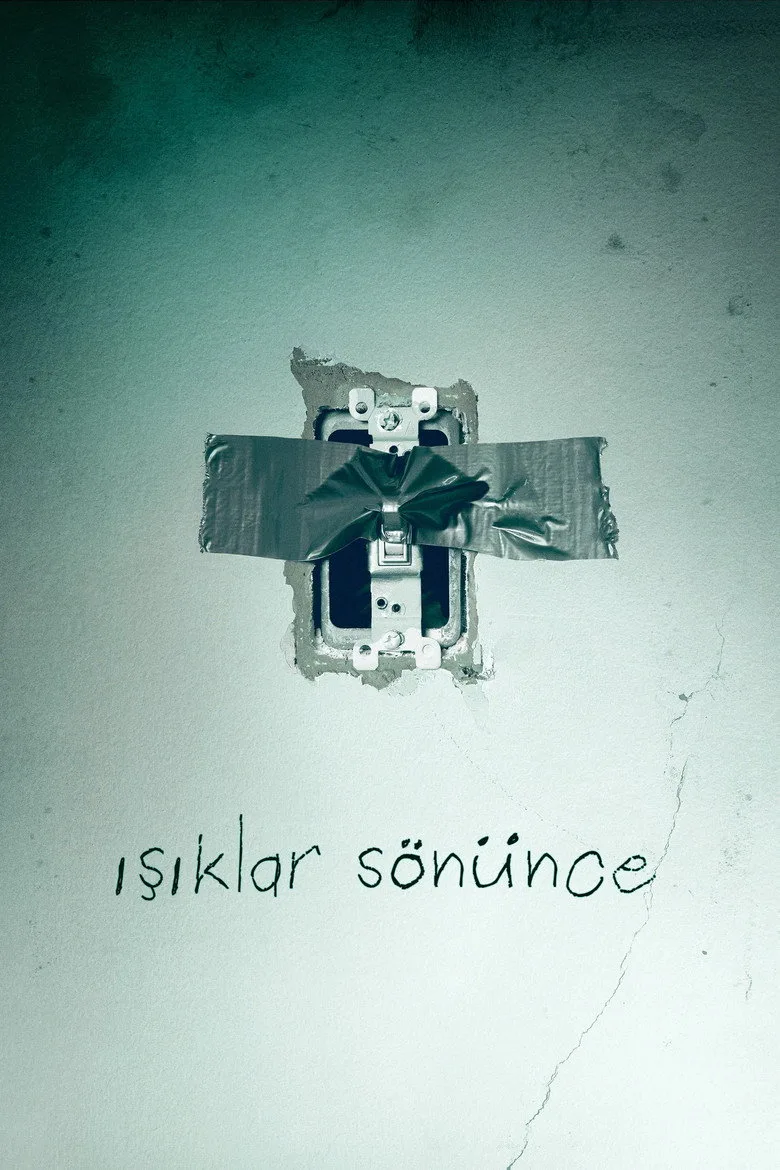 Işıklar Sönünce poster