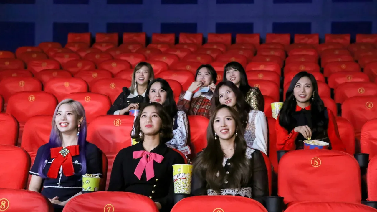 خلفية لـ TWICE TV