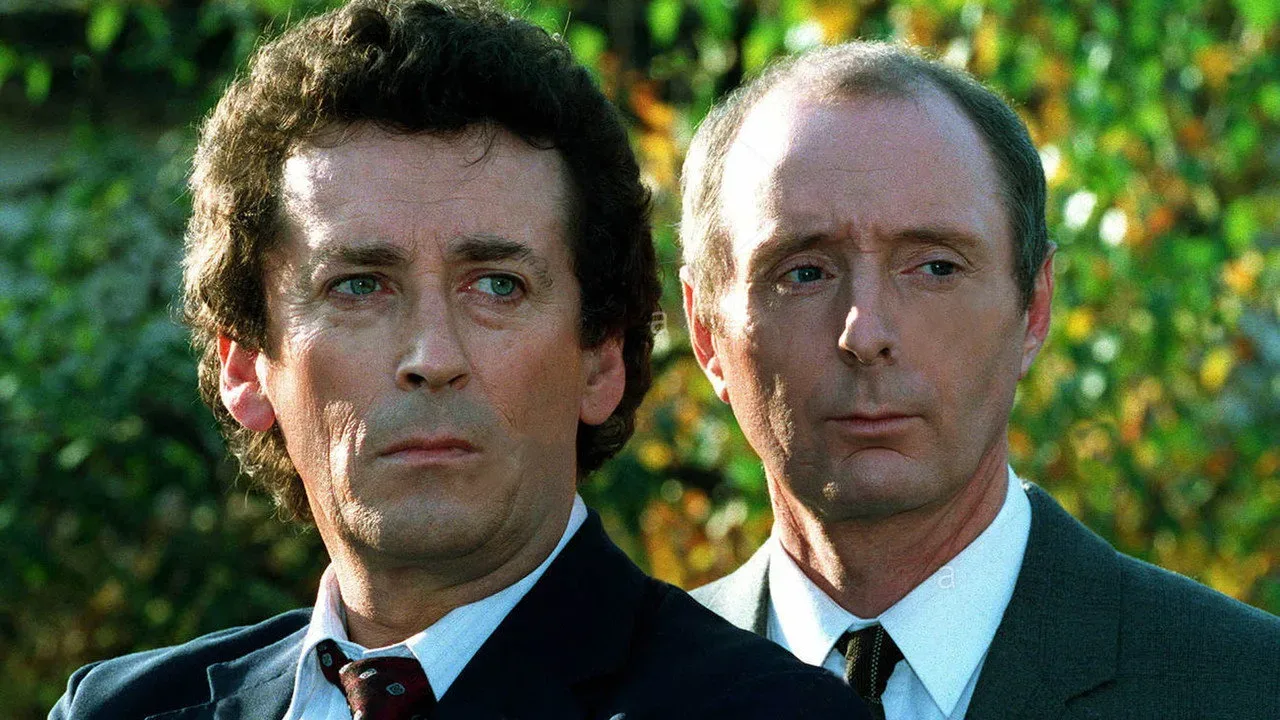 خلفية لـ The Detectives