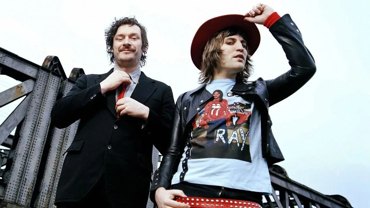 خلفية لـ The Mighty Boosh
