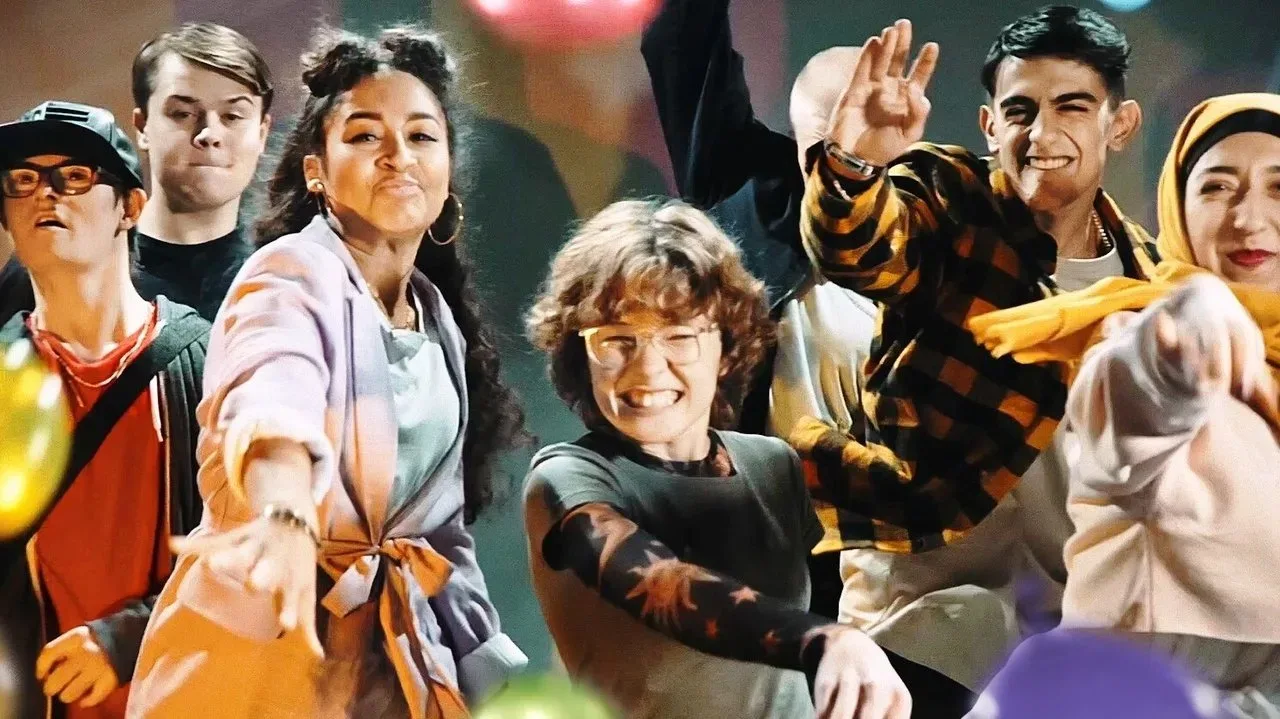 خلفية لـ Almania