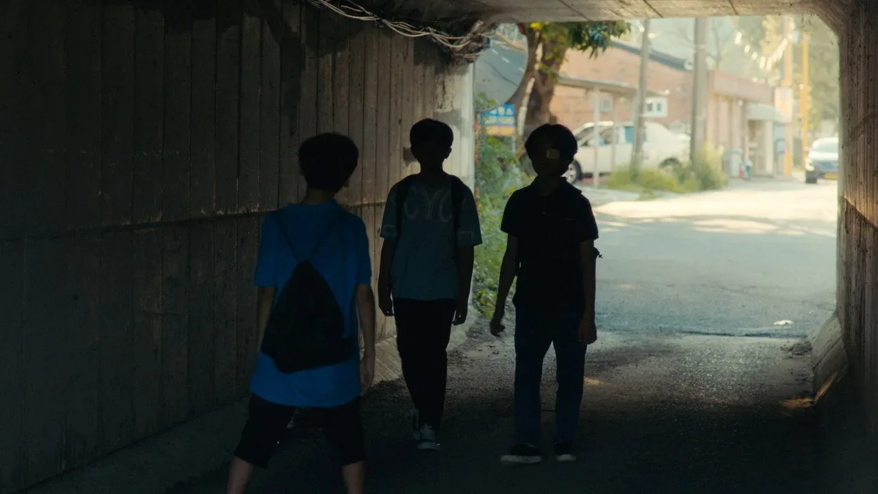 Фоновое изображение для When This Summer is Over