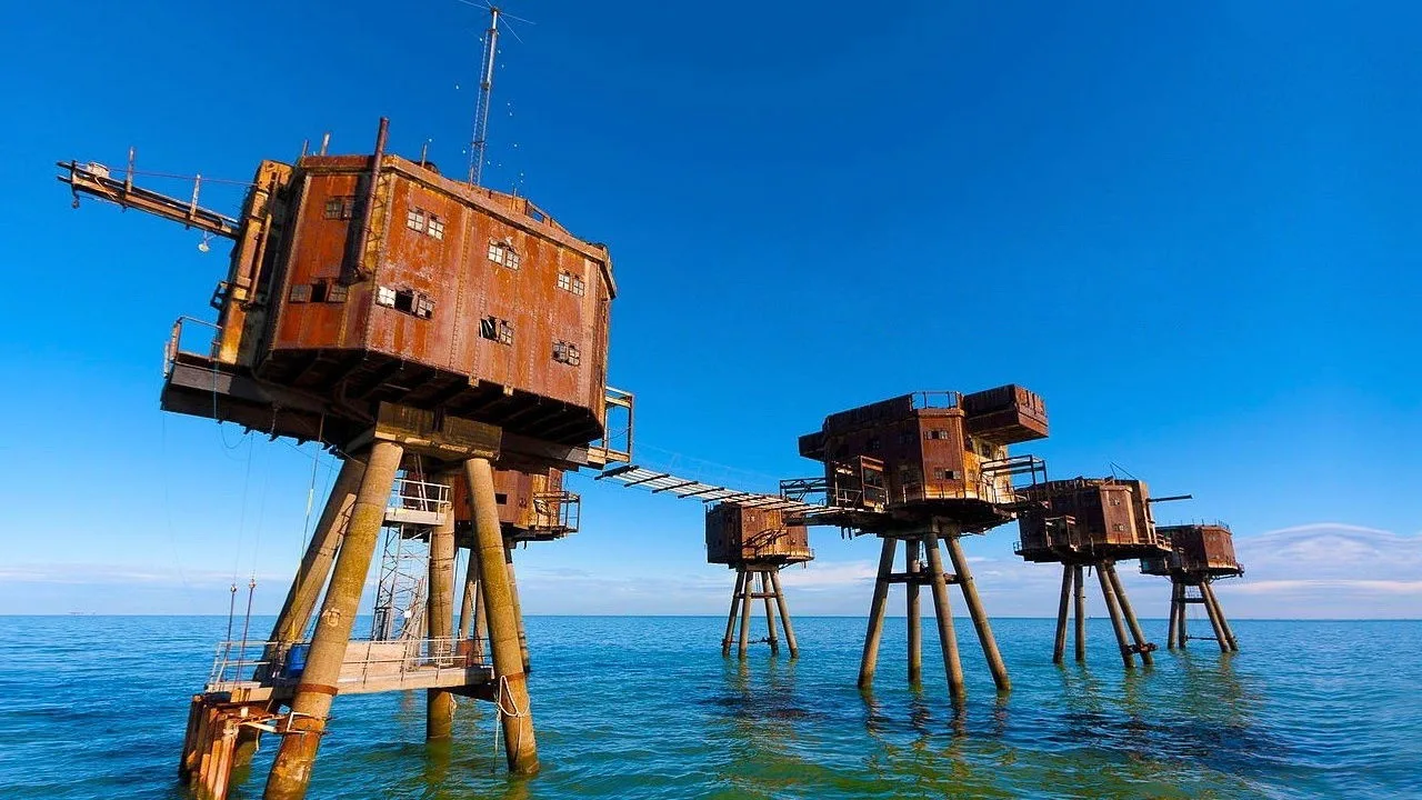 خلفية لـ Abandoned Engineering