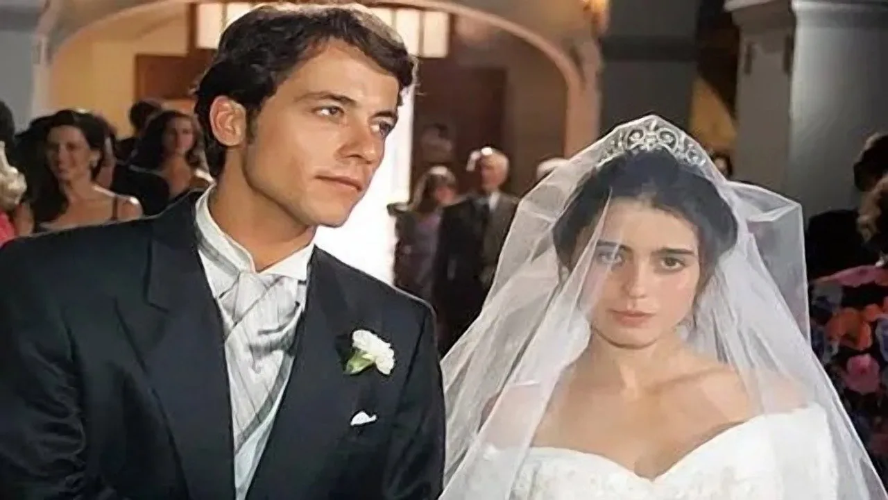 خلفية لـ Roseira Brava