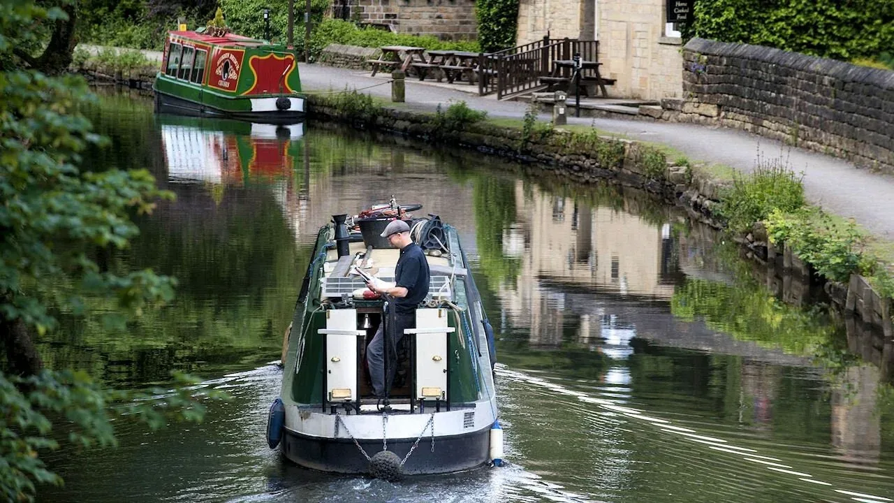 Фоновое изображение для Canal Boat Diaries