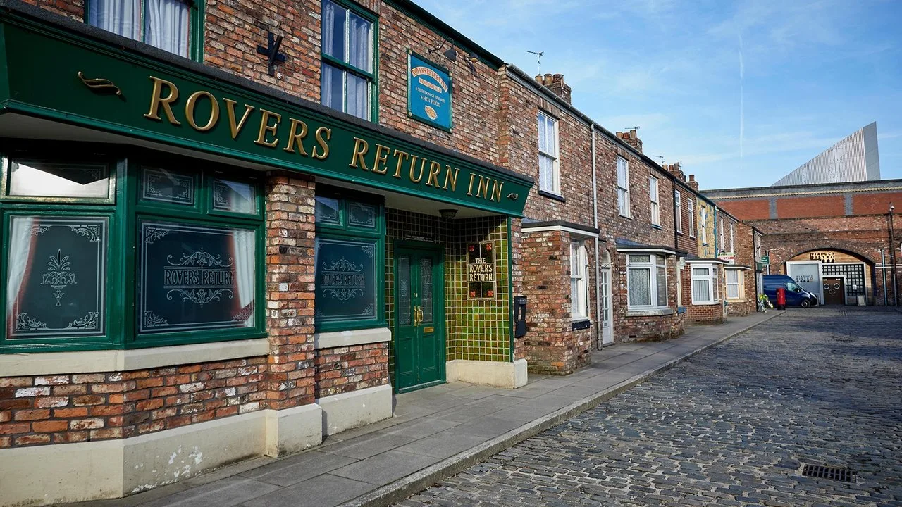 خلفية لـ Coronation Street