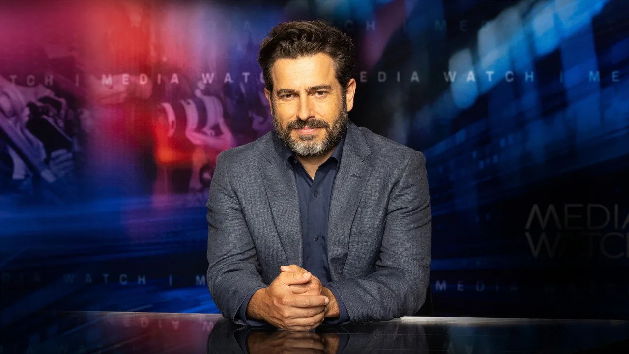 Media Watch için arka plan görseli