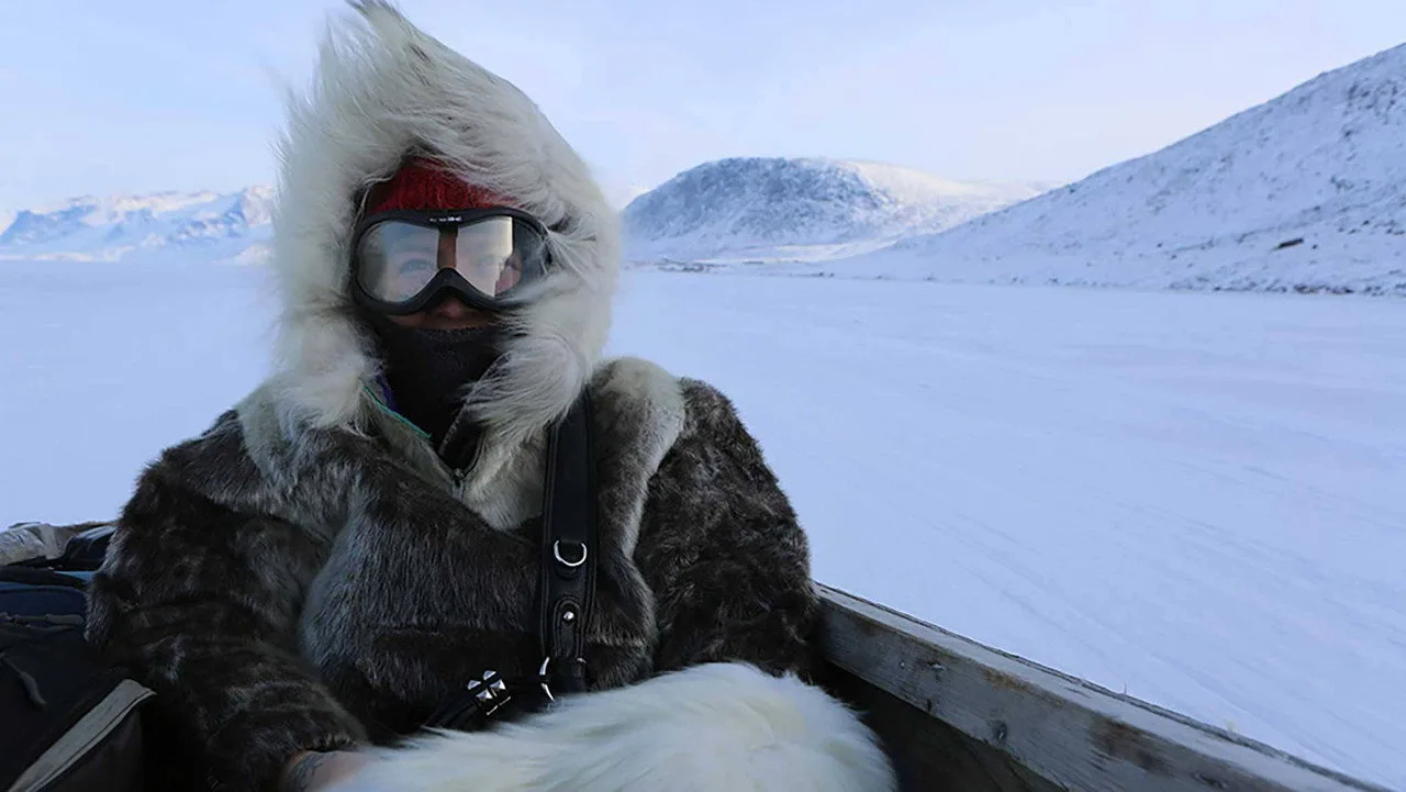 Angry Inuk için arka plan görseli