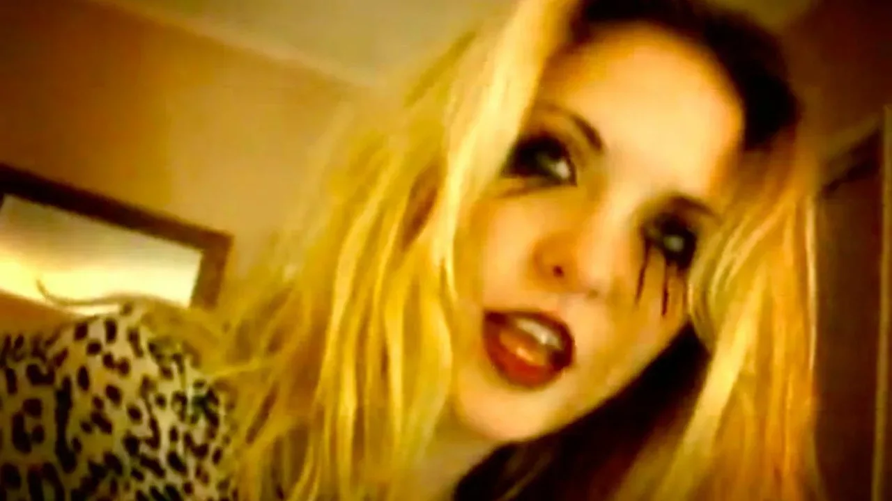 خلفية لـ Slaughtered Vomit Dolls