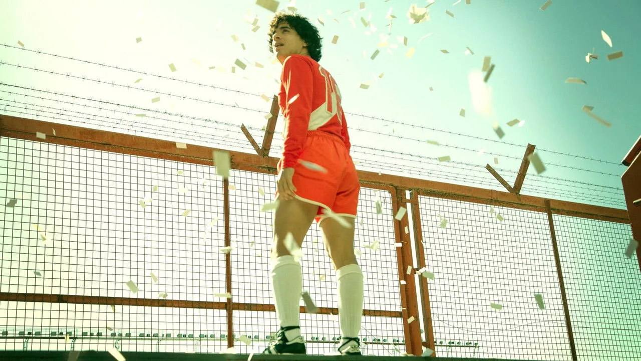 Фоновое изображение для Maradona: Uğurlu Hayal