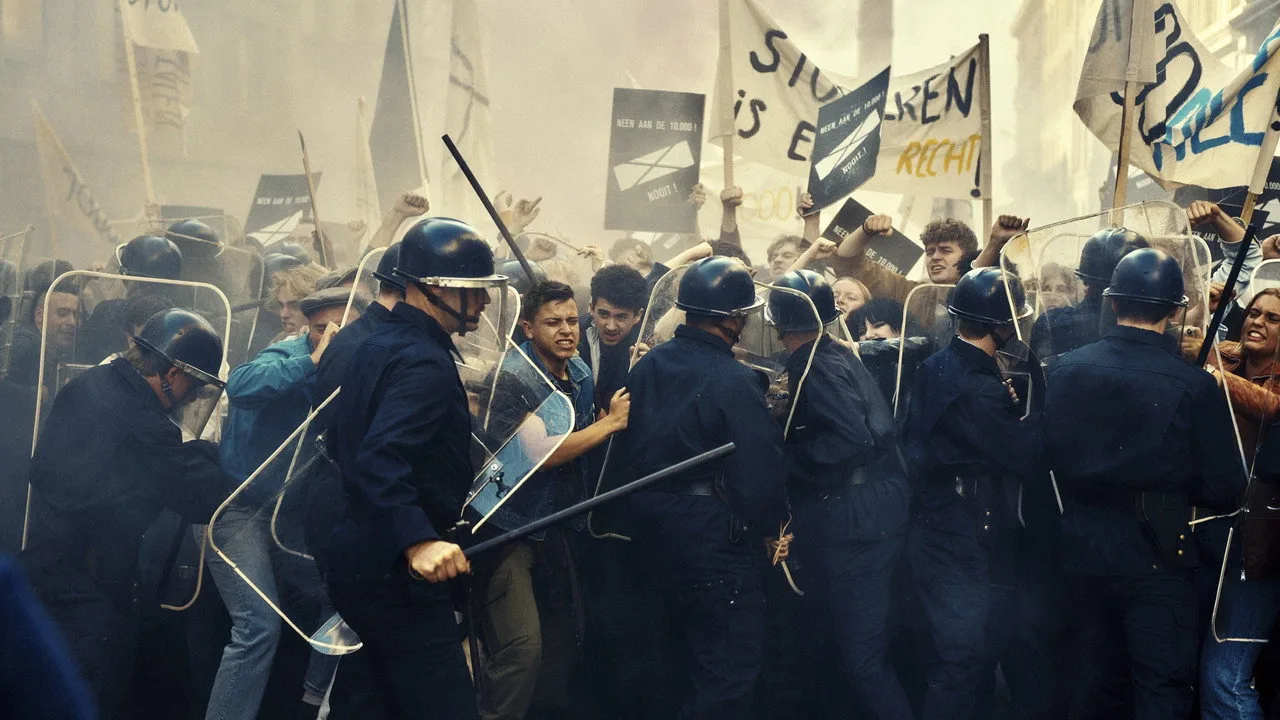 خلفية لـ 1985