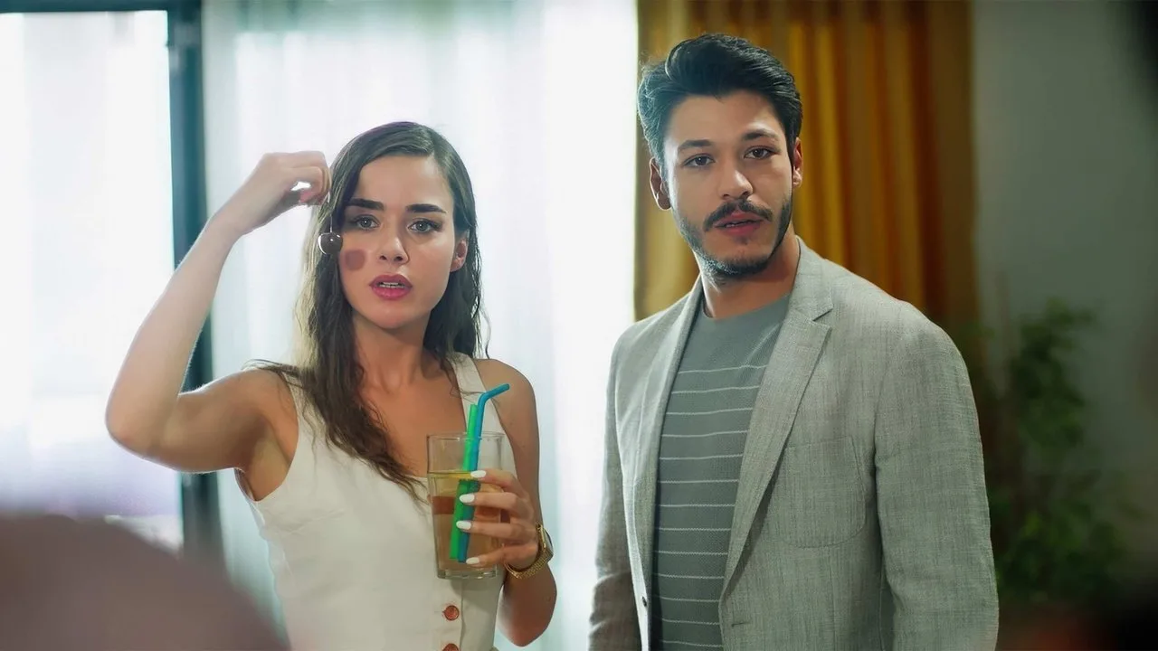 خلفية لـ Cam Tavanlar